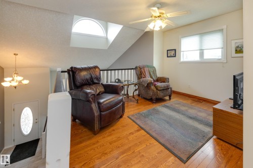 4335 47 Street, Edmonton, AB - Indoor