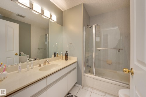 4335 47 Street, Edmonton, AB - Indoor Photo Showing Bathroom