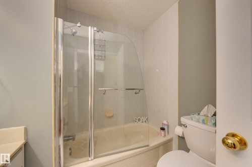 4335 47 Street, Edmonton, AB - Indoor Photo Showing Bathroom