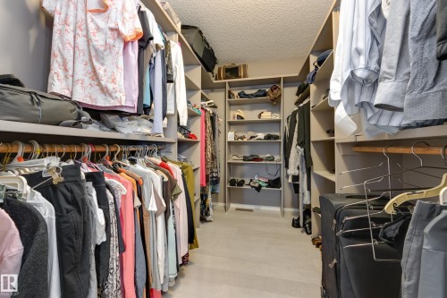 4335 47 Street, Edmonton, AB - Indoor With Storage