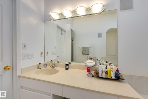 4335 47 Street, Edmonton, AB - Indoor Photo Showing Bathroom