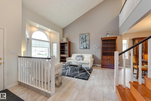 4335 47 Street, Edmonton, AB - Indoor Photo Showing Other Room