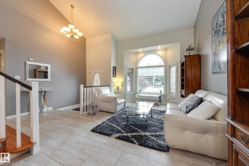 4335 47 Street, Edmonton, AB - Indoor
