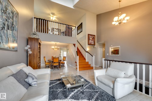 4335 47 Street, Edmonton, AB - Indoor Photo Showing Living Room
