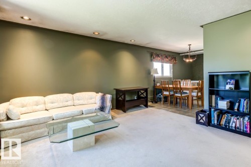 14412 85 Ave, Edmonton, AB 