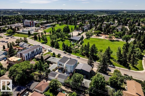 14412 85 Ave, Edmonton, AB 