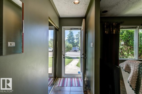 14412 85 Ave, Edmonton, AB 