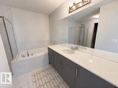 15 Sturtz Place, Leduc, AB 