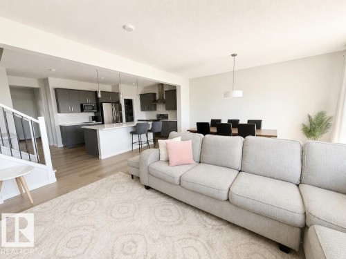 15 Sturtz Place, Leduc, AB 