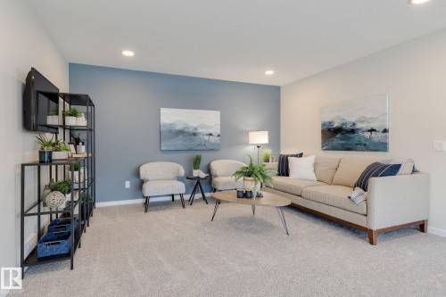 81 Rosa Crescent, St. Albert, AB - Indoor Photo Showing Living Room