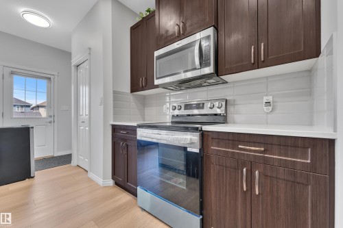 2246 54 Street, Edmonton, AB 