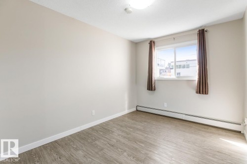 202 10815 83 Avenue, Edmonton, AB - Indoor Photo Showing Other Room