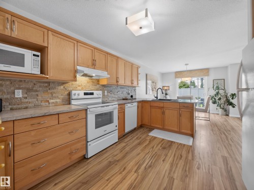15926 132 Street, Edmonton, AB 