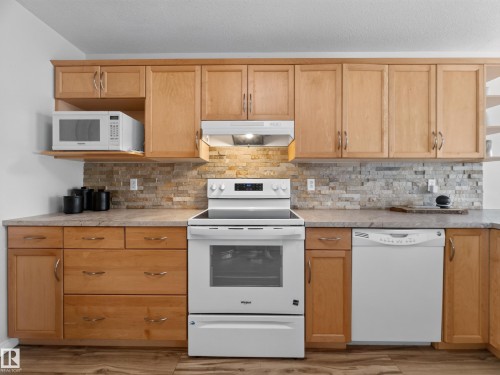 15926 132 Street, Edmonton, AB 
