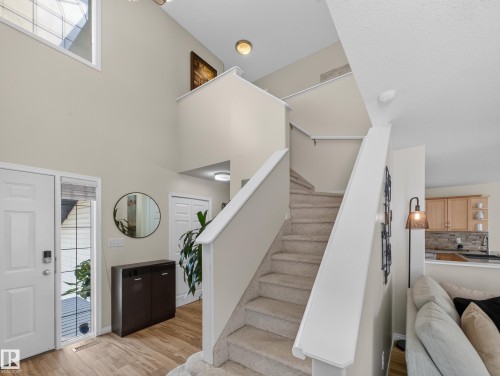 15926 132 Street, Edmonton, AB 