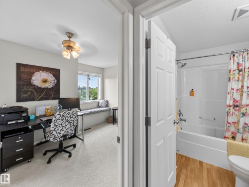 15926 132 Street, Edmonton, AB 