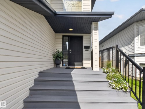 15926 132 Street, Edmonton, AB 