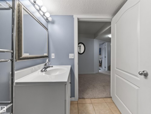 15926 132 Street, Edmonton, AB 