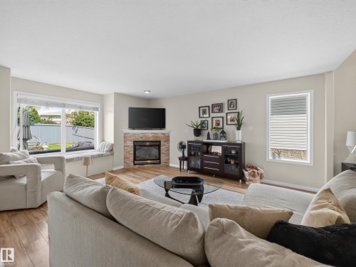 15926 132 Street, Edmonton, AB 