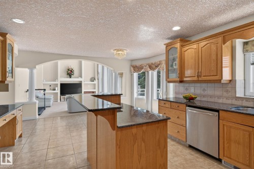 8839 158 Avenue, Edmonton, AB 