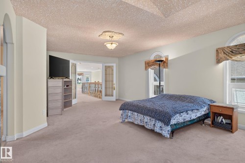 8839 158 Avenue, Edmonton, AB 