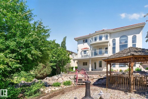8839 158 Avenue, Edmonton, AB 