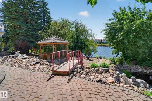 8839 158 Avenue, Edmonton, AB 