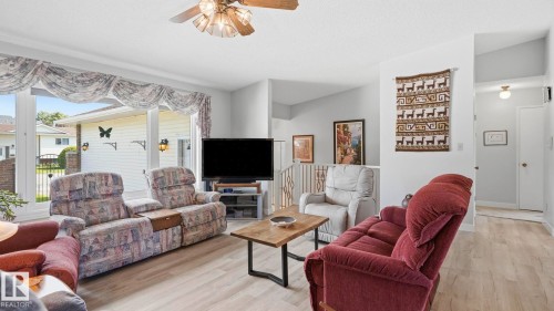18315 86 Avenue, Edmonton, AB 