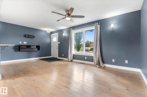 10945 164 Street Nw, Edmonton, AB - Indoor Photo Showing Other Room