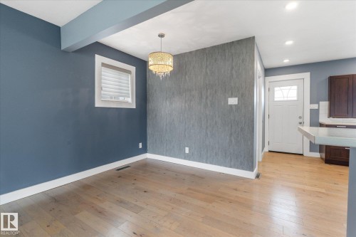 10945 164 Street Nw, Edmonton, AB - Indoor