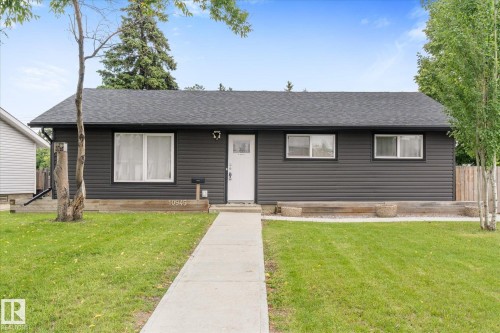 10945 164 Street Nw, Edmonton, AB - Outdoor