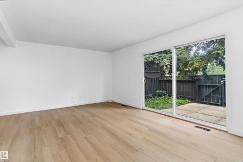 17406 76 Avenue, Edmonton, AB 