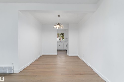 17406 76 Avenue, Edmonton, AB 