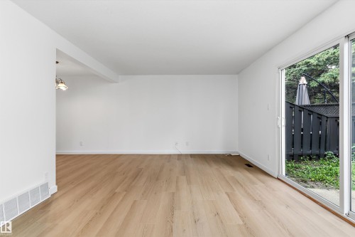 17406 76 Avenue, Edmonton, AB 