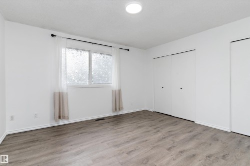 17406 76 Avenue, Edmonton, AB 