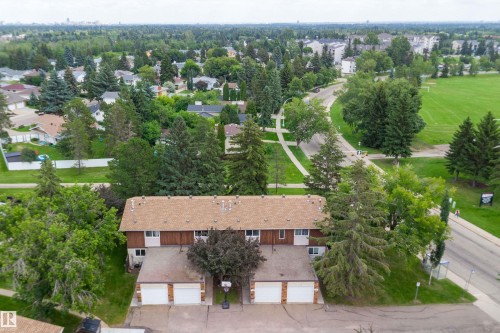 17406 76 Avenue, Edmonton, AB 
