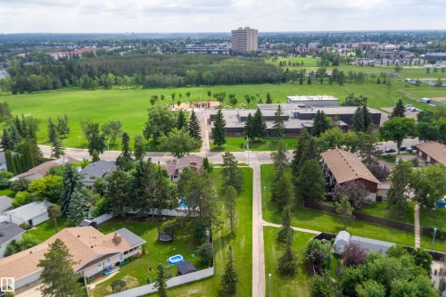 17406 76 Avenue, Edmonton, AB 