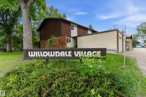 17406 76 Avenue, Edmonton, AB 