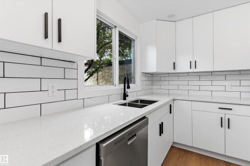 17406 76 Avenue, Edmonton, AB 