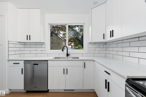 17406 76 Avenue, Edmonton, AB 