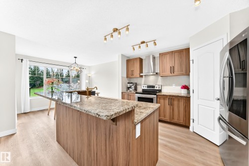 5009 Godson Court, Edmonton, AB 