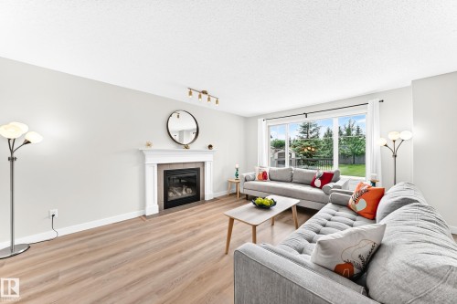 5009 Godson Court, Edmonton, AB 