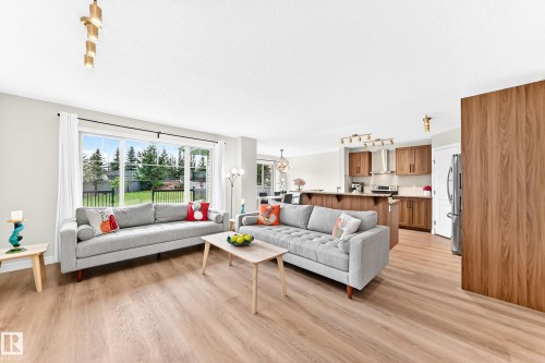 5009 Godson Court, Edmonton, AB 
