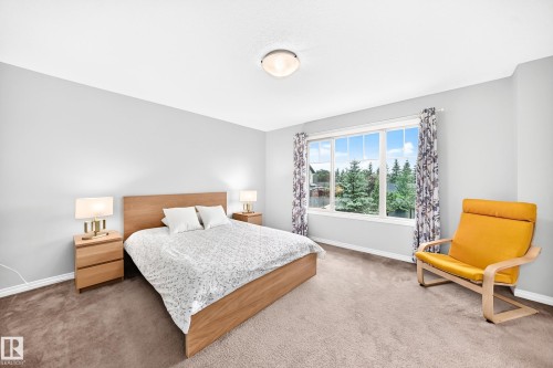 5009 Godson Court, Edmonton, AB 