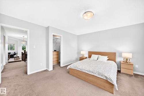 5009 Godson Court, Edmonton, AB 