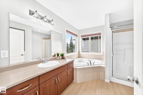 5009 Godson Court, Edmonton, AB 