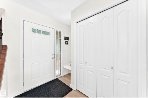 5009 Godson Court, Edmonton, AB 