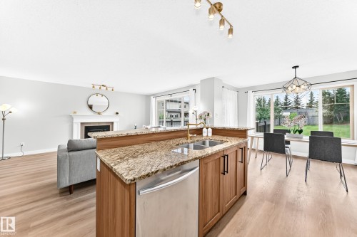 5009 Godson Court, Edmonton, AB 