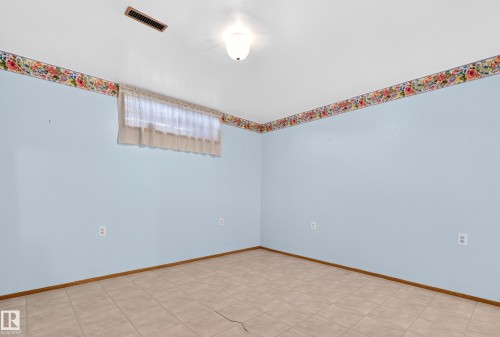 #117 51 Alton Dr, Leduc, AB - Indoor Photo Showing Other Room
