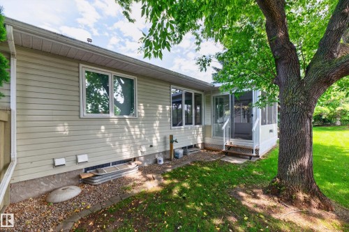#117 51 Alton Dr, Leduc, AB - Outdoor